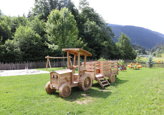 2022 Hotel Serena Andalo- Parco giochi  - Holzhof