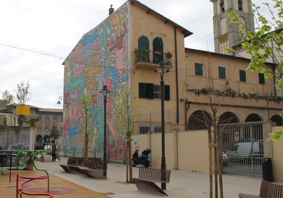 Piazza Haring- Pisa [Progettista arch.Roberto Pasqualetti]  - Holzhof